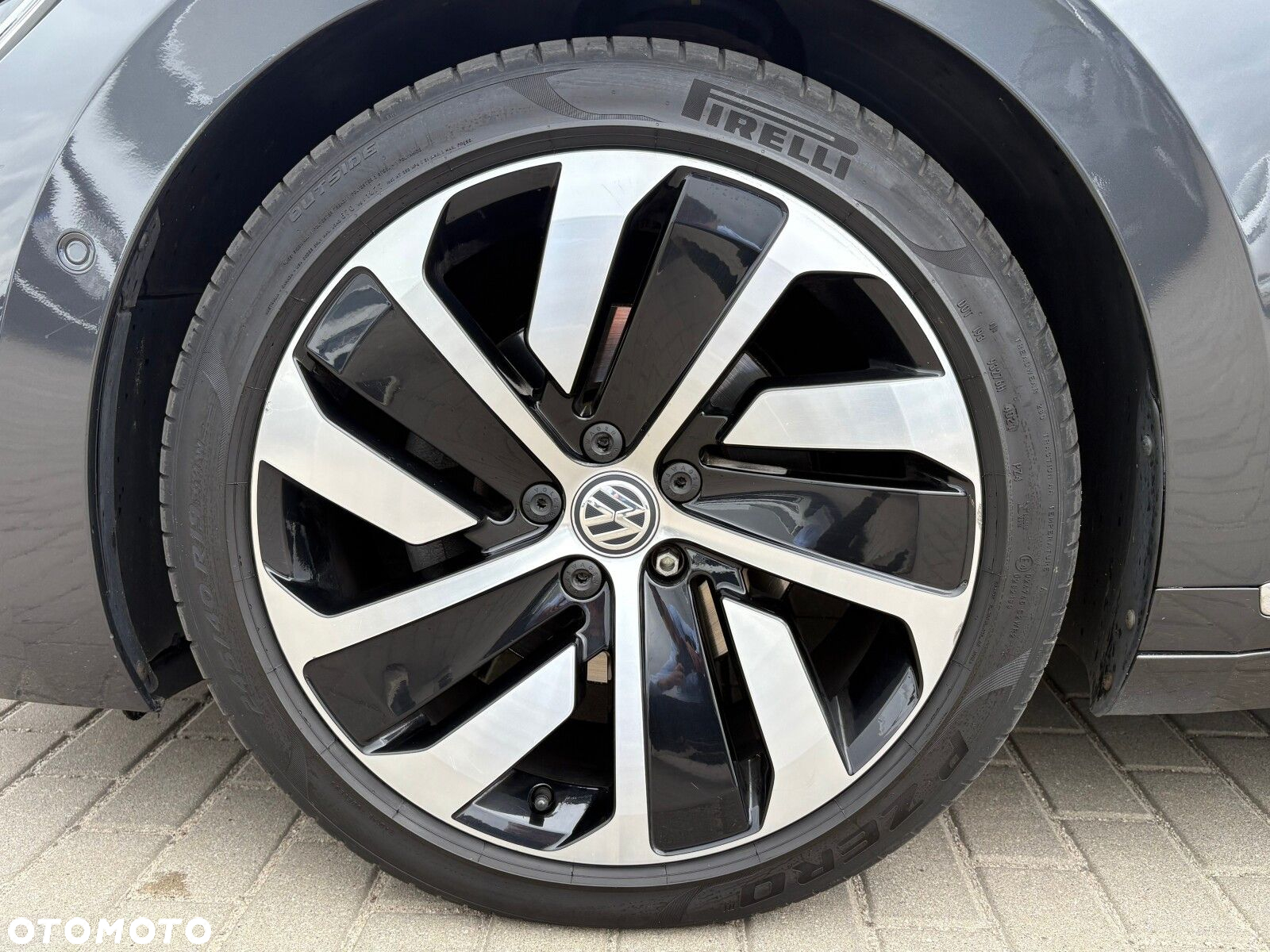 Volkswagen Arteon 2.0 TSI R-Line DSG - 9