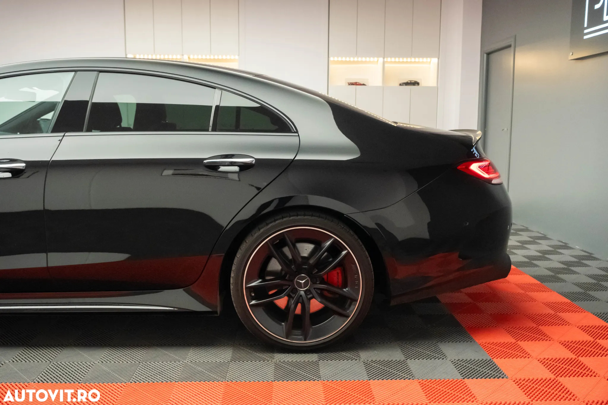 Mercedes-Benz CLS AMG 53 4MATIC Aut - 12