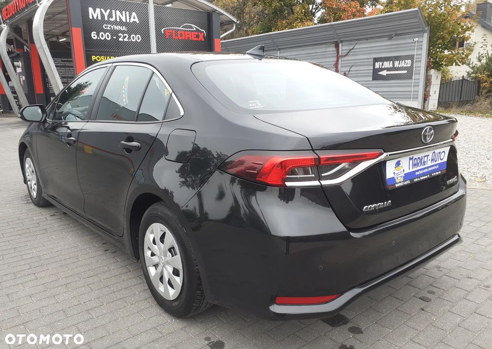 Toyota Corolla - 3