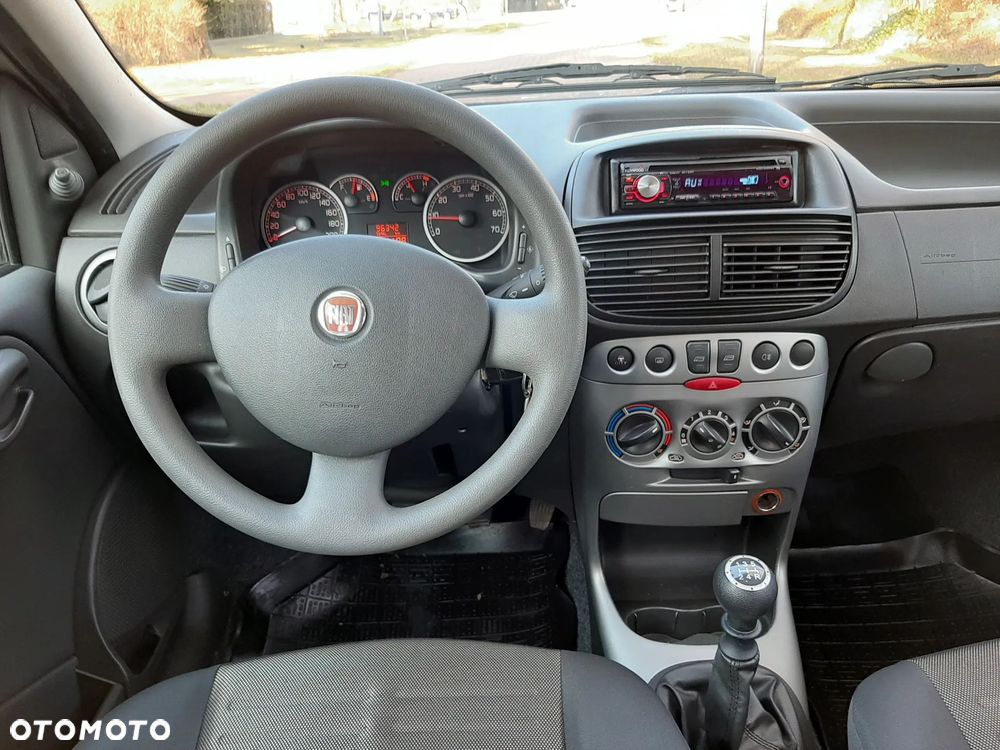 Fiat Punto 1.2 8V - 11
