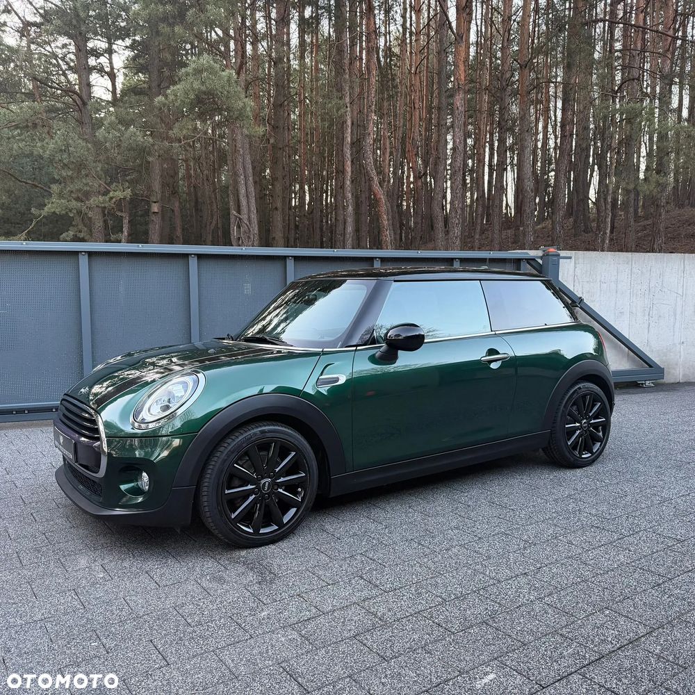 MINI Cooper Essential Trim - 11