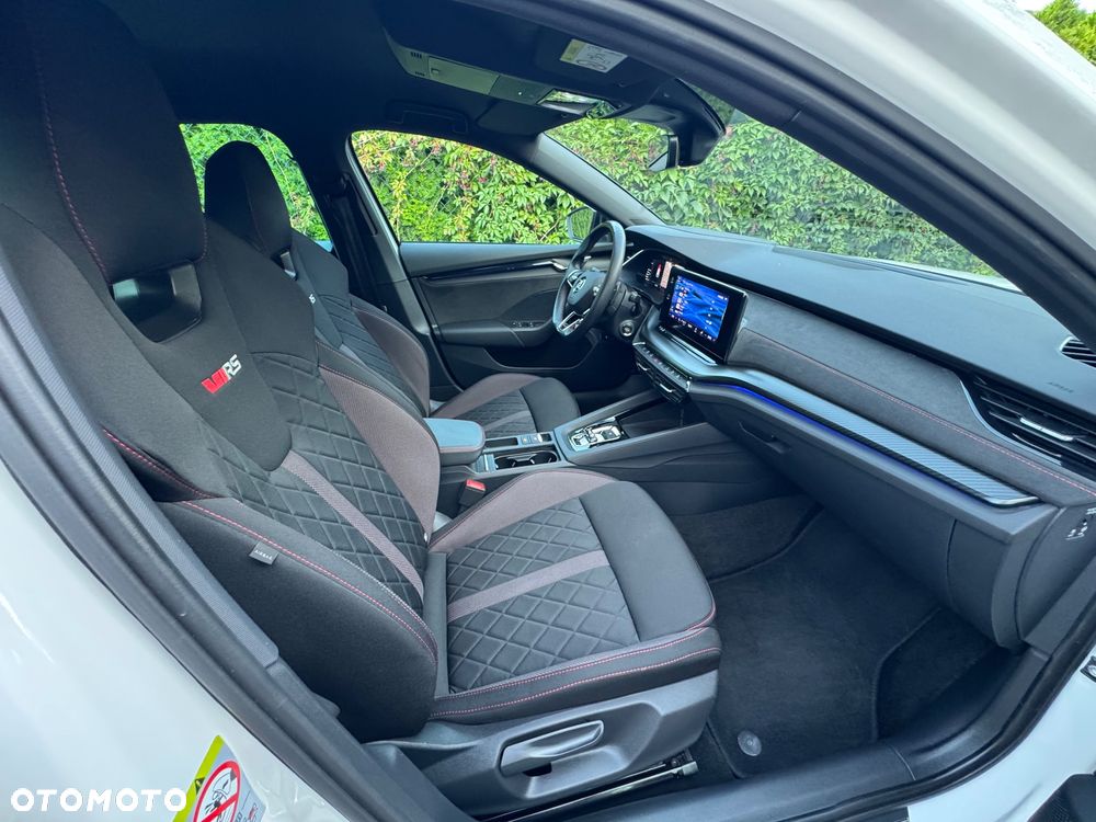 Skoda Octavia 2.0 TDI DSG RS - 26