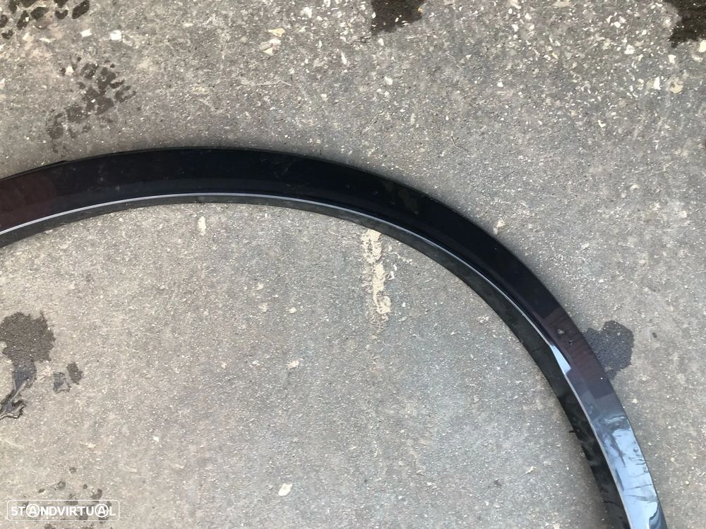 VOLVO XC60 ABA GUARDA LAMAS TRAS ESQUERDA - GL091 - 2