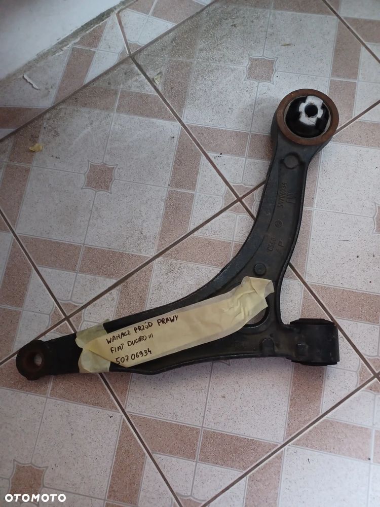 Wahacz przód L/P Fiat Ducato III - 1