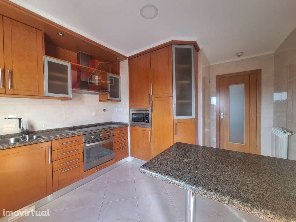 Apartamento T3 Colinas Cruzeiro com 150 m² e 4 lugares de parqueamento - Grande imagem: 2/32