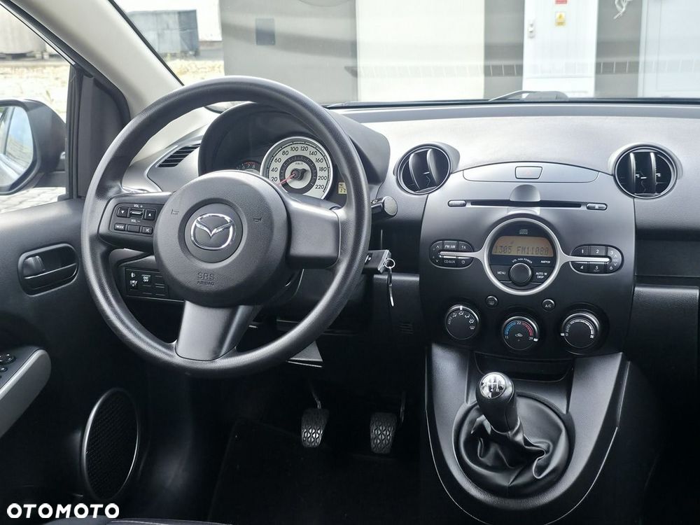 Mazda 2 - 12
