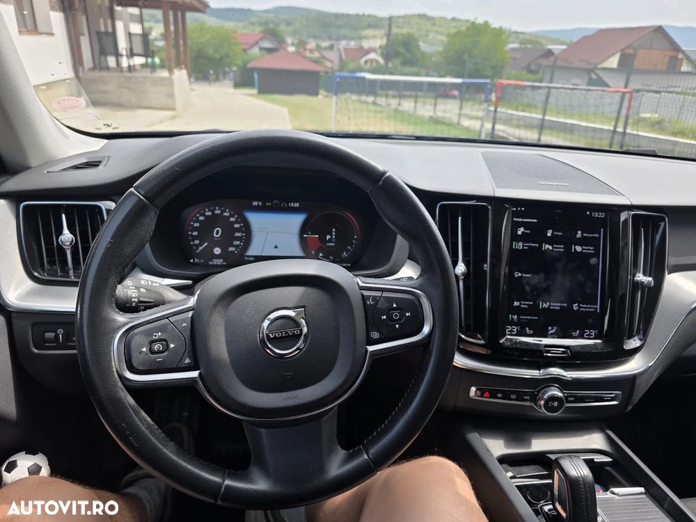 Volvo XC 60 T8 Twin Engine AWD Momentum - 7
