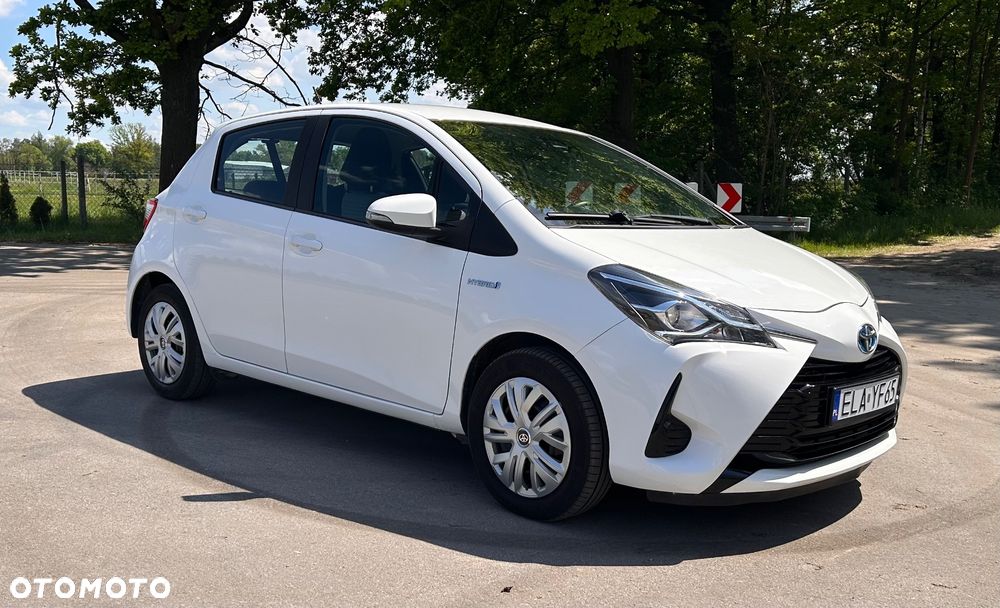 Toyota Yaris Hybrid 100 Premium - 25