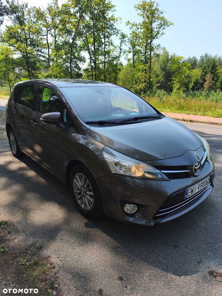 Toyota Verso - 1