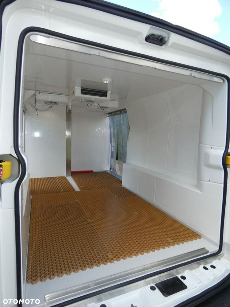 Ford Transit Custom - 14