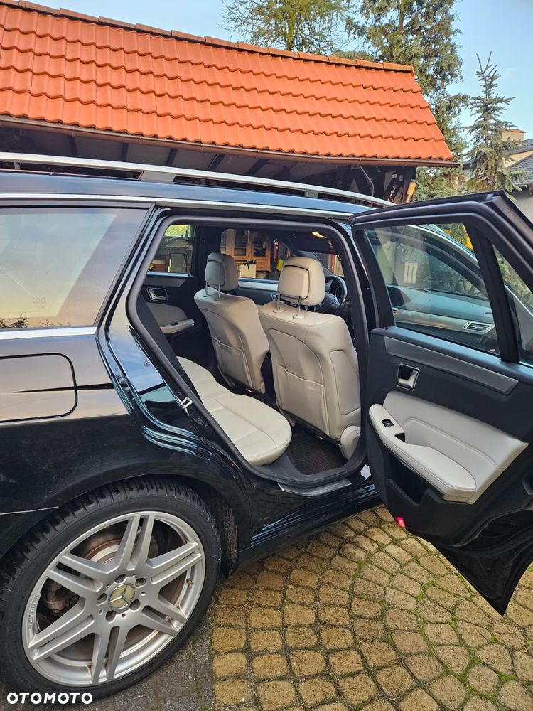 Mercedes-Benz Klasa E 220 CDI DPF BlueEFFICIENCY Elegance - 8