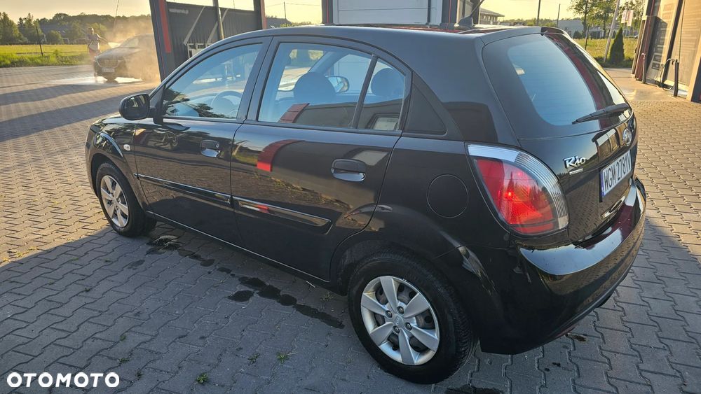 Kia Rio 1.4 Spirit - 6