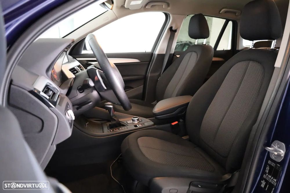 BMW X1 18 d sDrive Auto Advantage - 29