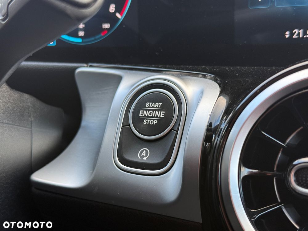 Mercedes-Benz GLB 200 d 8G-DCT Progressive - 22