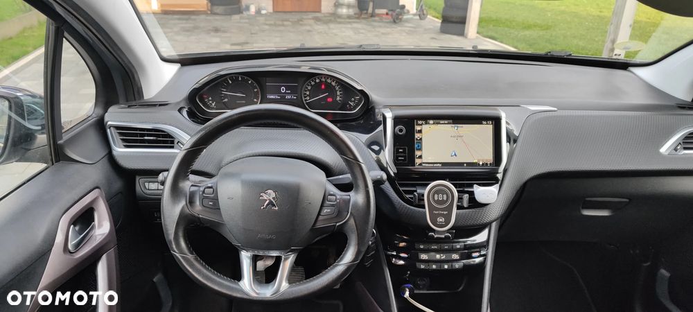 Peugeot 2008 1.6 BlueHDi Style - 9