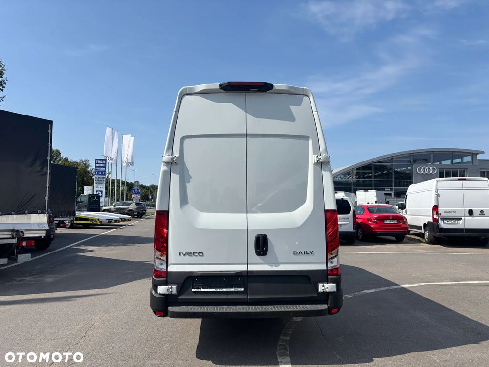 Iveco Daily 35S18HA8 V - 4