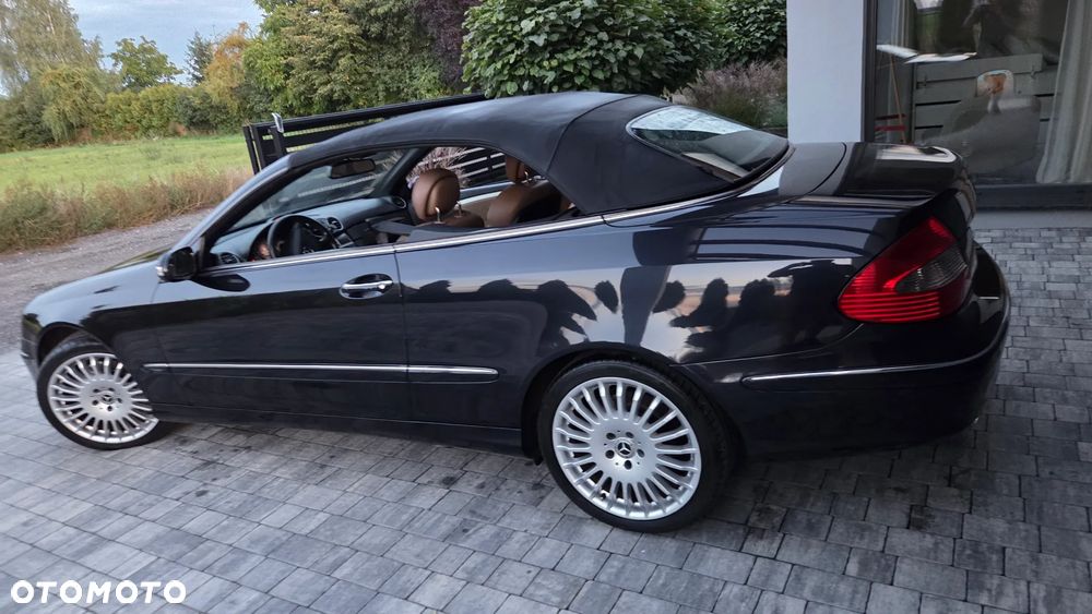 Mercedes-Benz CLK - 32