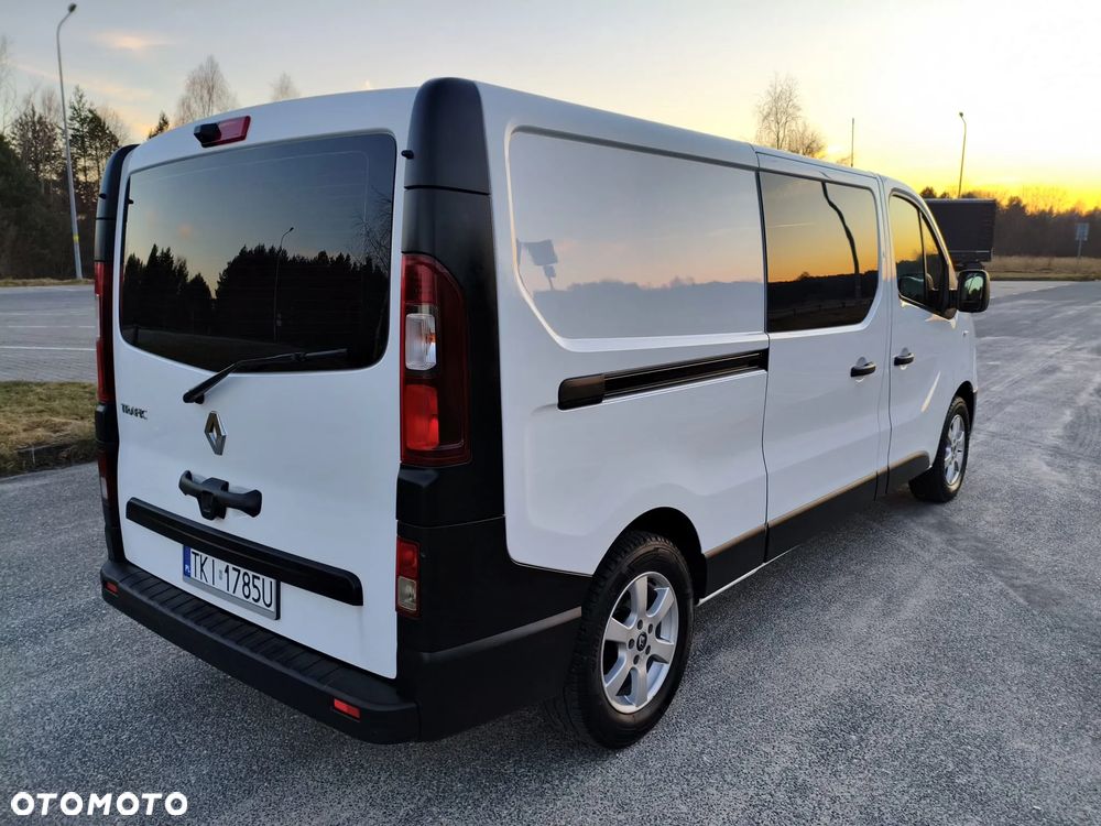 Renault Trafic 2.0 dCi - 17