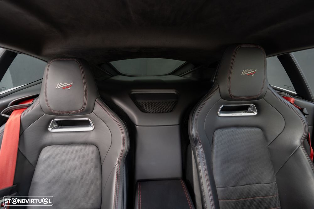 Jaguar F-Type 2.0 i4 Chequered Flag - 15
