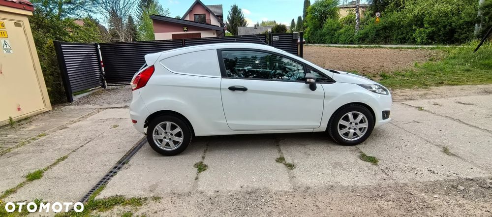 Ford Fiesta 1.6 TDCi Champions Edition - 6