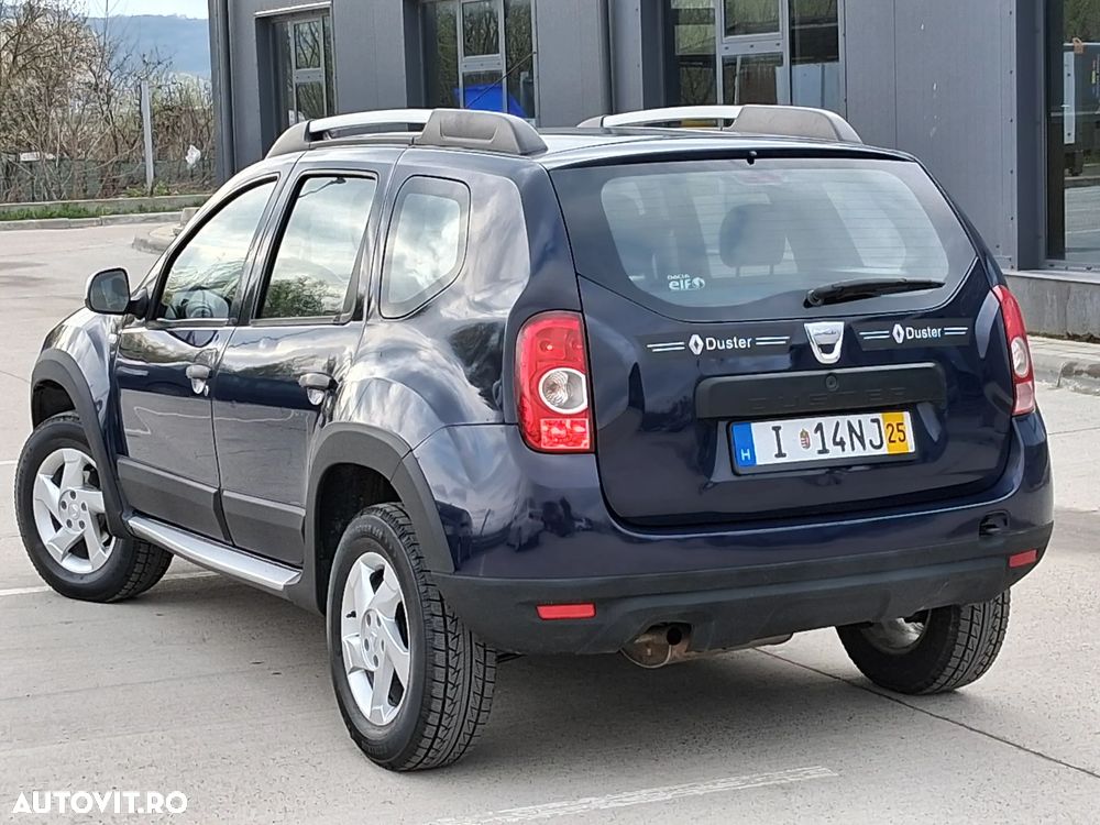 Dacia Duster 1.6 4x4 Laureate - 3