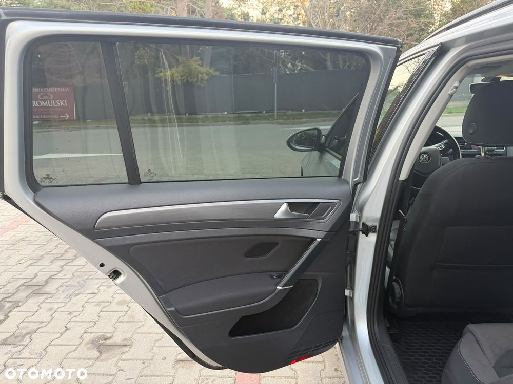 Volkswagen Golf 1.5 TSI BMT Evo Comfortline - 27