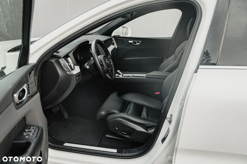 Volvo XC 60 T8 AWD Recharge Geartronic Inscription - 15