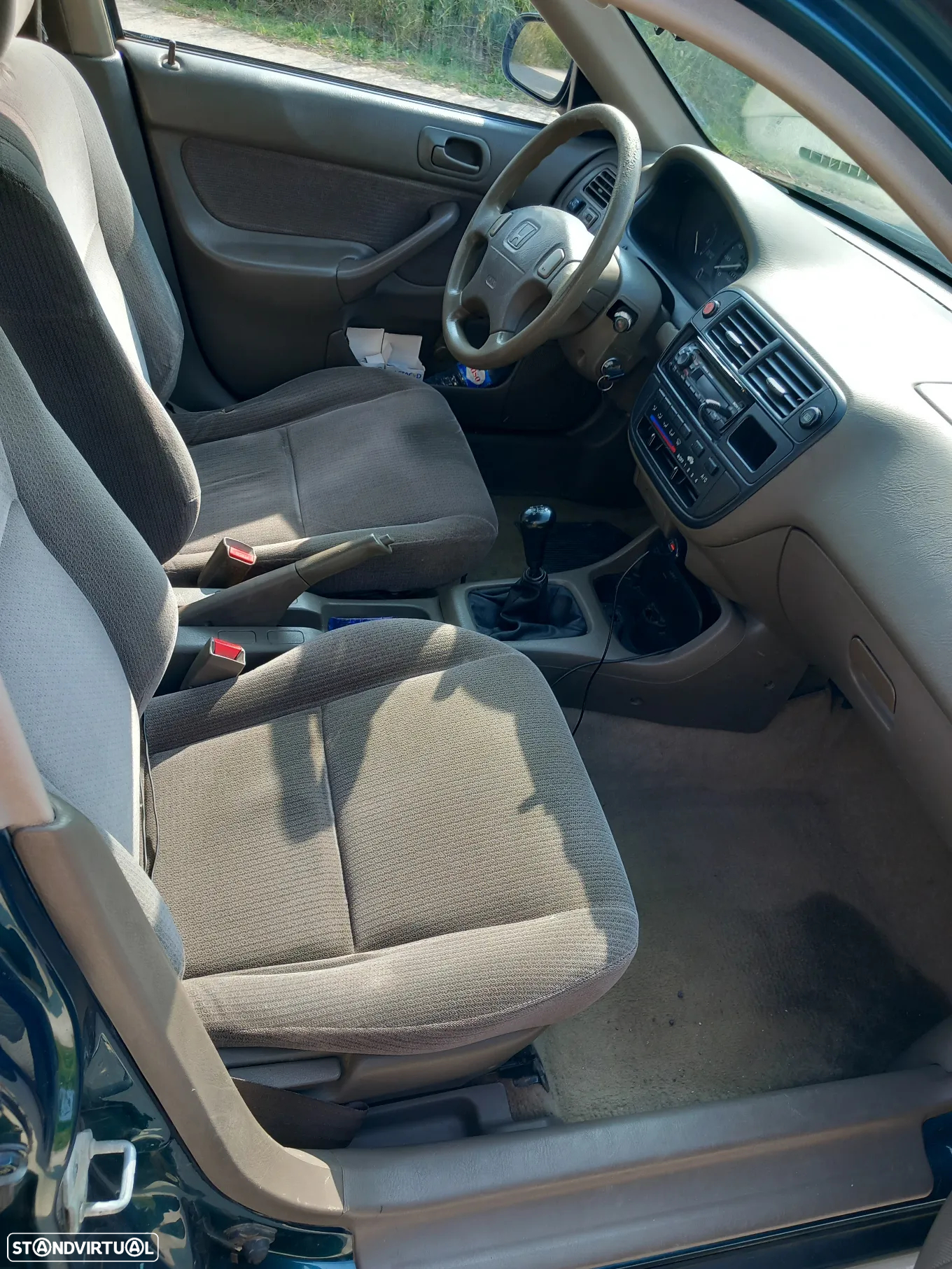 Honda Civic 1.6 LS - 10