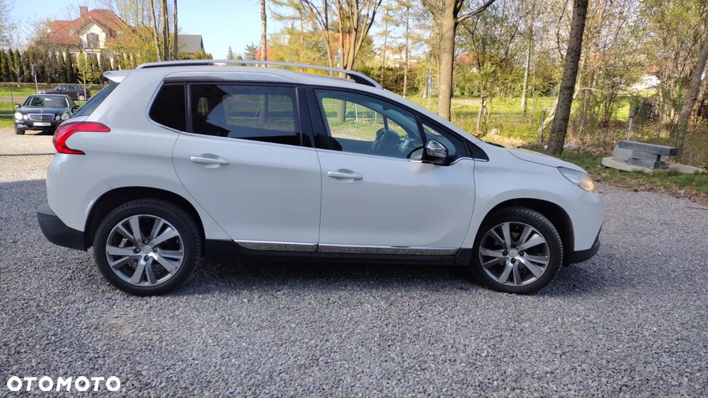 Peugeot 2008 e-HDi FAP 115 STOP & START Allure - 10