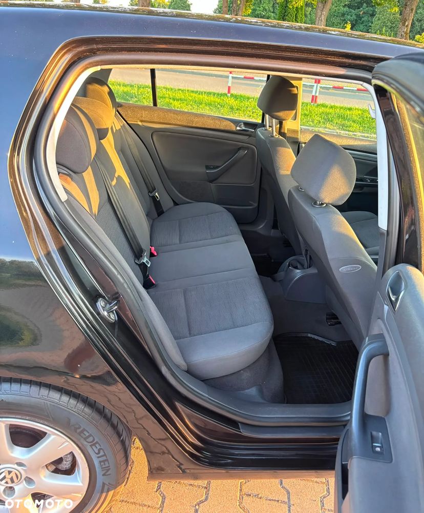 Volkswagen Golf 1.6 Trendline - 19