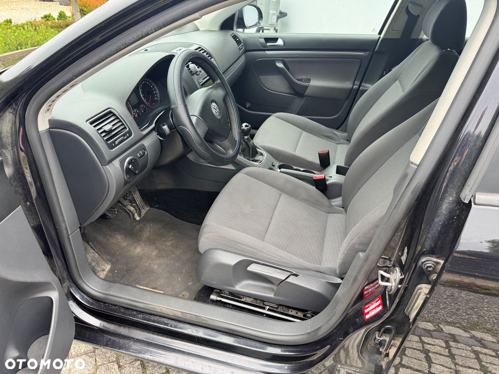 Volkswagen Golf - 29
