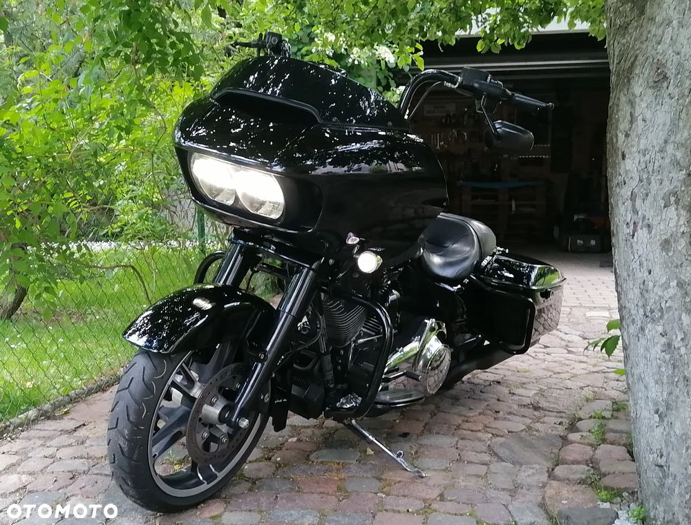 Harley-Davidson Touring Road Glide - 13