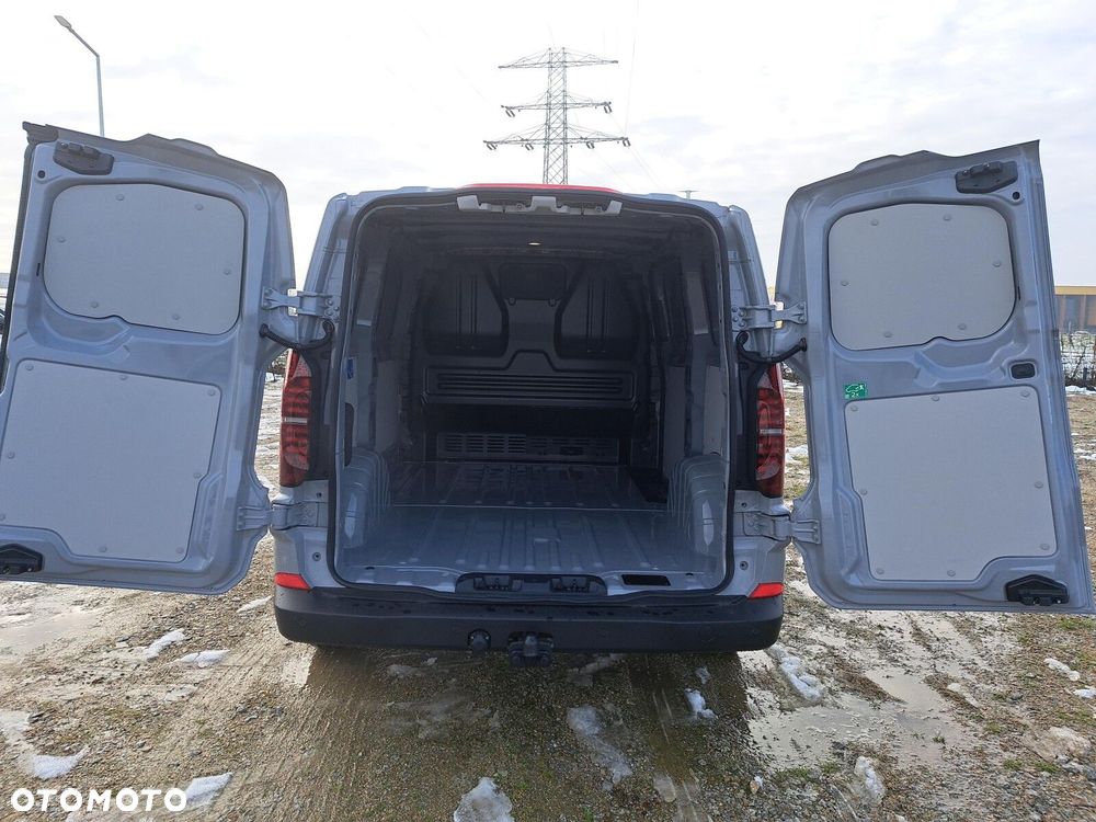 Volkswagen Transporter Furgon L1H1 - 19