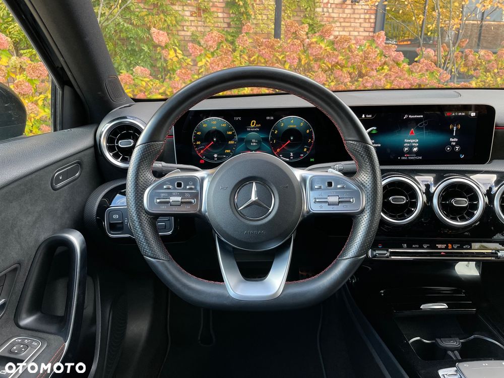 Mercedes-Benz Klasa A 180 7G-DCT AMG Line - 21