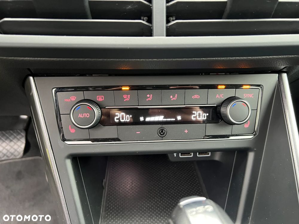 Volkswagen Polo 1.0 TSI DSG Highline - 29