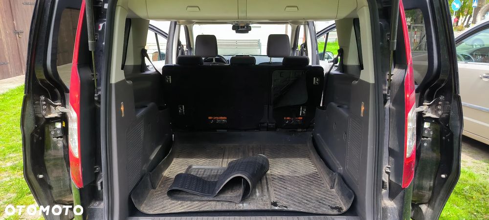Ford Tourneo Connect Gr 1.5 TDCi Titanium PowerShift - 17