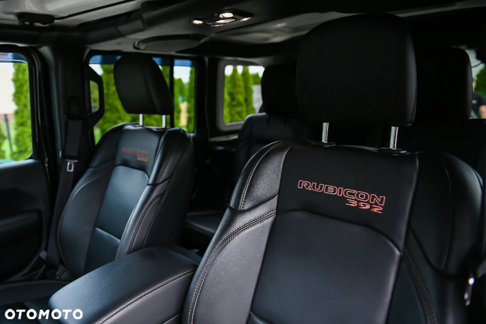 Jeep Wrangler - 24