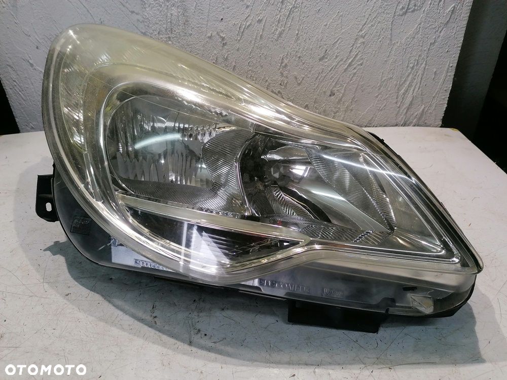 OPEL CORSA D 12r LIFT LAMPA PRAWY PRZÓD 13392706 EUROPA - 1