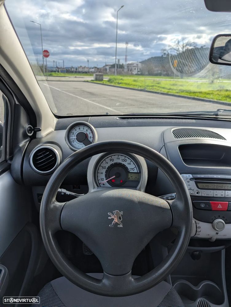 Peugeot 107 1.0 Urban - 9