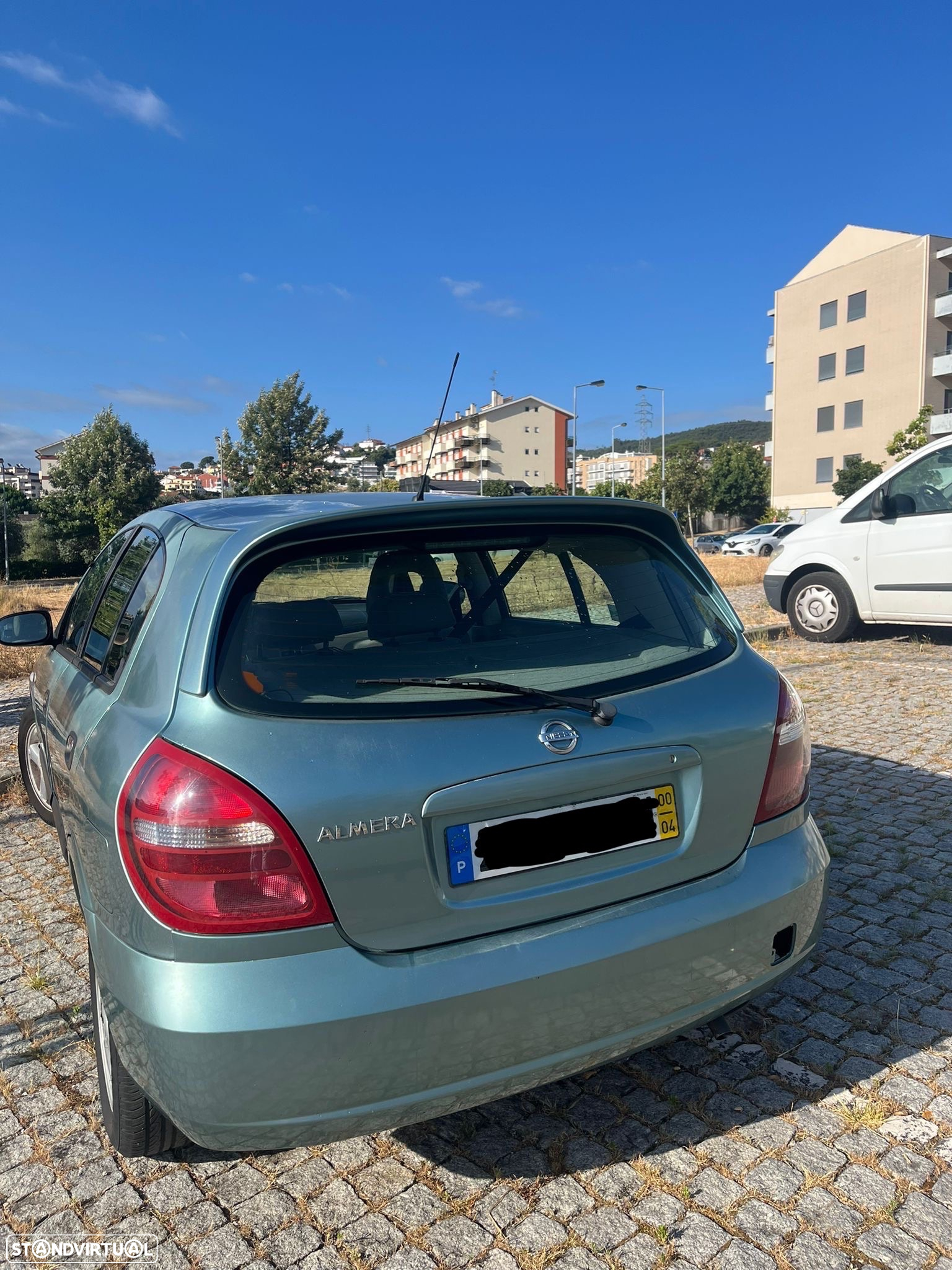 Nissan Almera 1.5 Comfort ABS+AC - 4