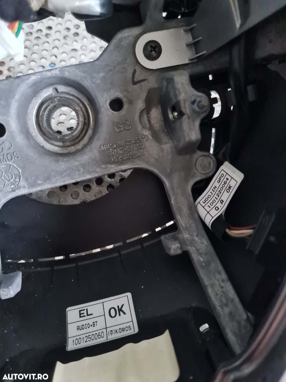 Volan Din Piele Cu Comenzi Hyundai IX35 An 2009-2010-2011-2012-2013-2014-2015 In Stare Foarte Buna - 6