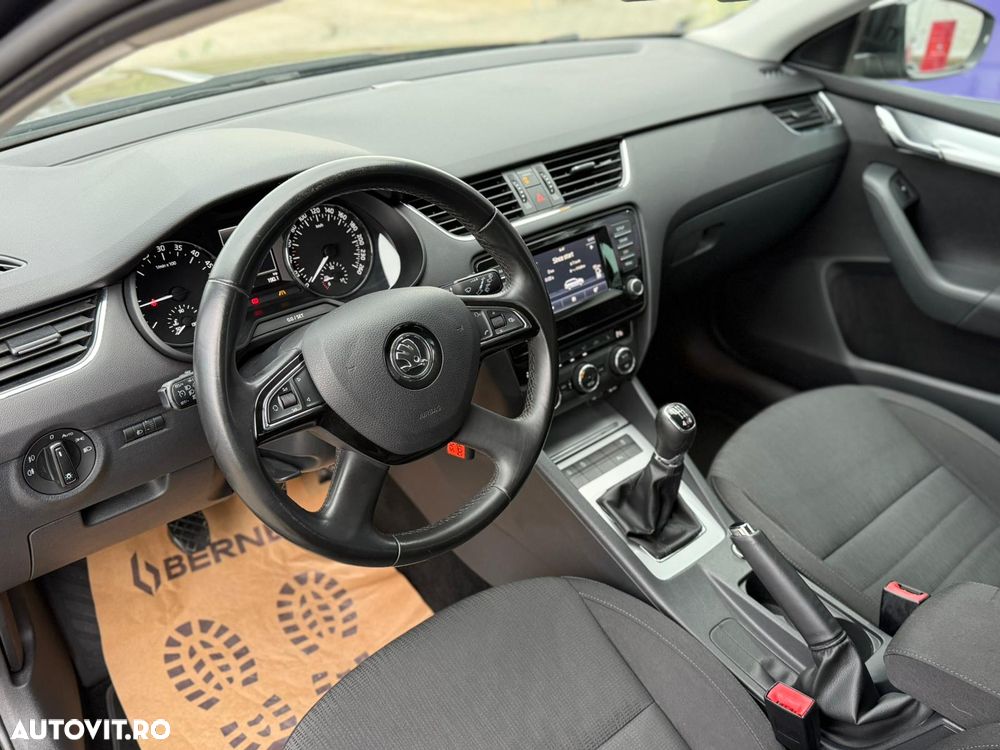 Skoda Octavia 1.6 TDI 4X4 ELEGANCE - 9