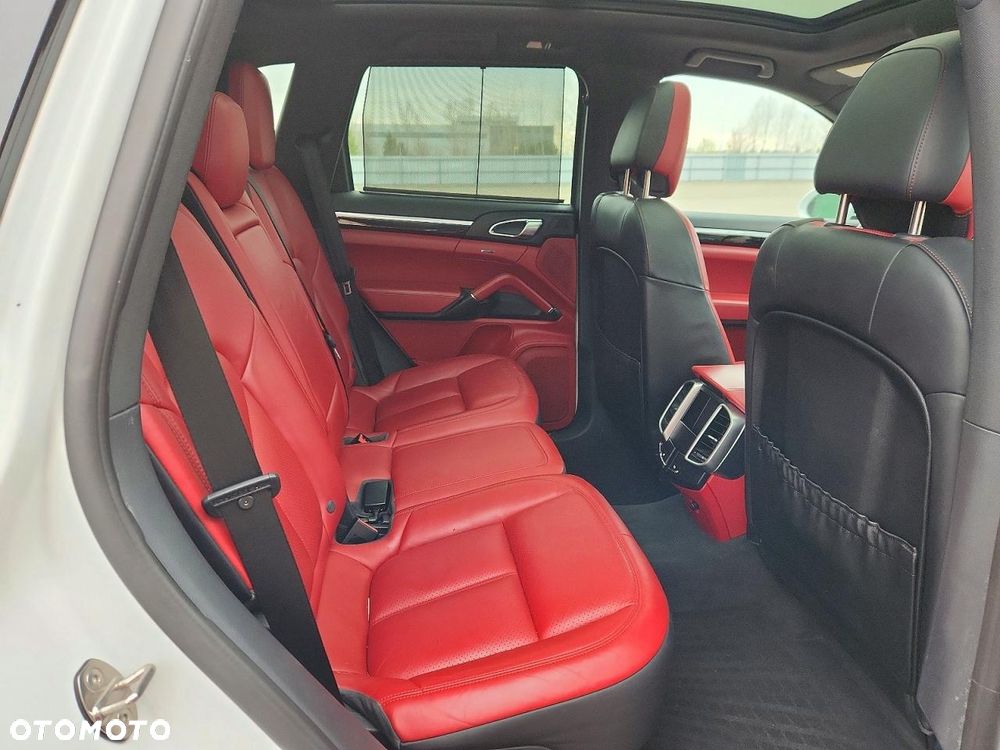 Porsche Cayenne S Tiptronic S - 11
