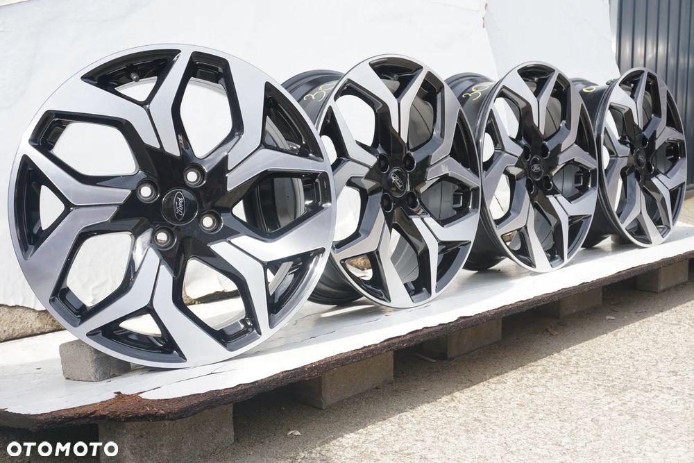 Ford 4x108 18 7J et37,5 czujniki stan bdb Ecosport