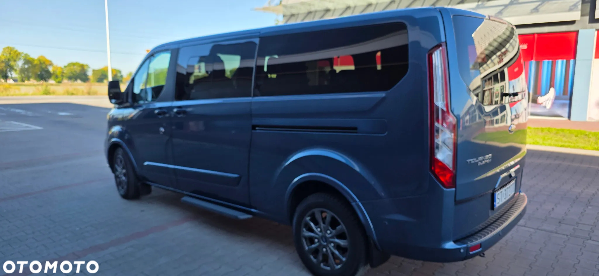 Ford Tourneo Custom 2.0 EcoBlue L1 Titanium SelectShift - 33