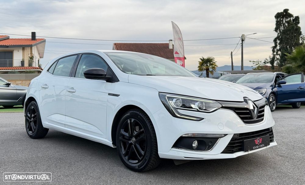 Renault Mégane 1.5 Blue dCi Zen - 2