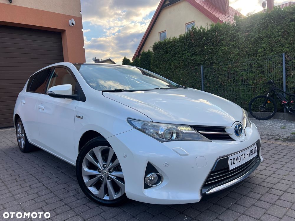 Toyota Auris 1.8 HSD Luna - 12