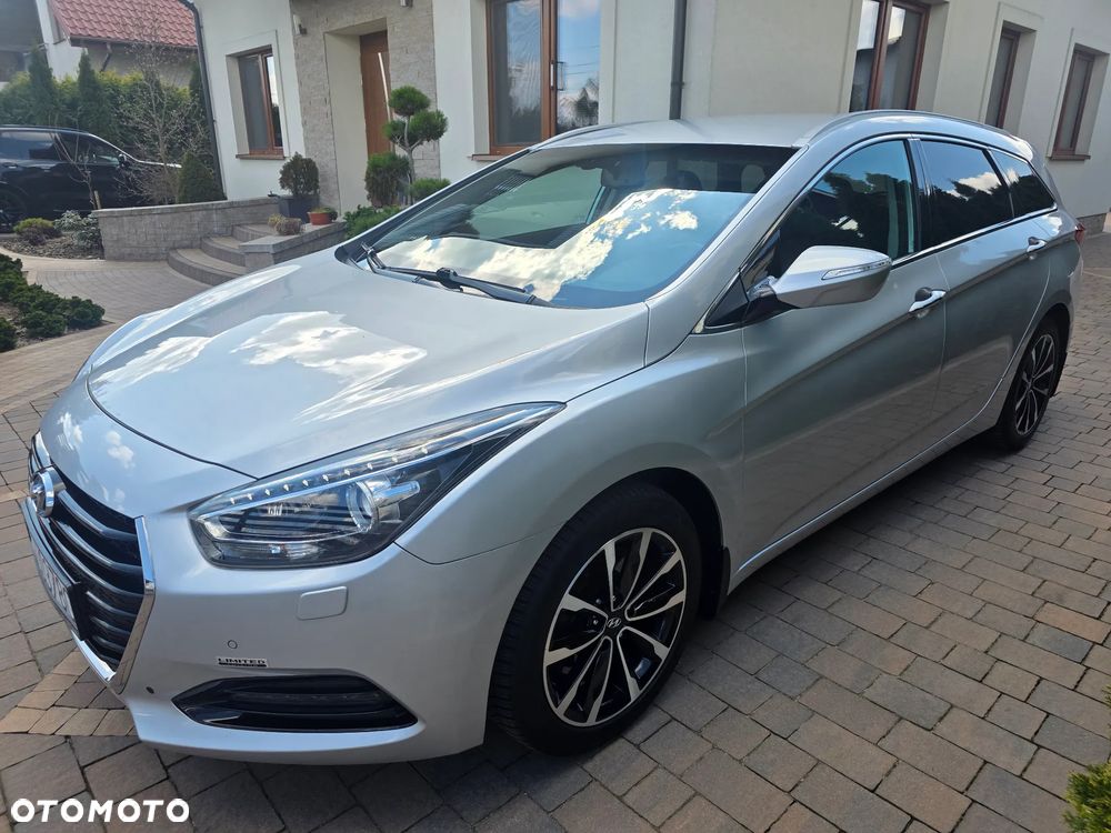 Hyundai i40 Kombi 1.7 CRDi DCT Premium - 18