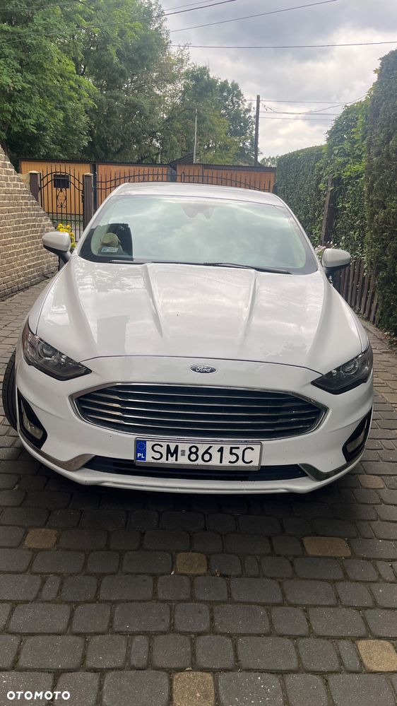 Ford Fusion - 1