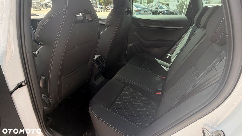 Skoda Karoq 1.5 TSI ACT Sportline DSG - 11